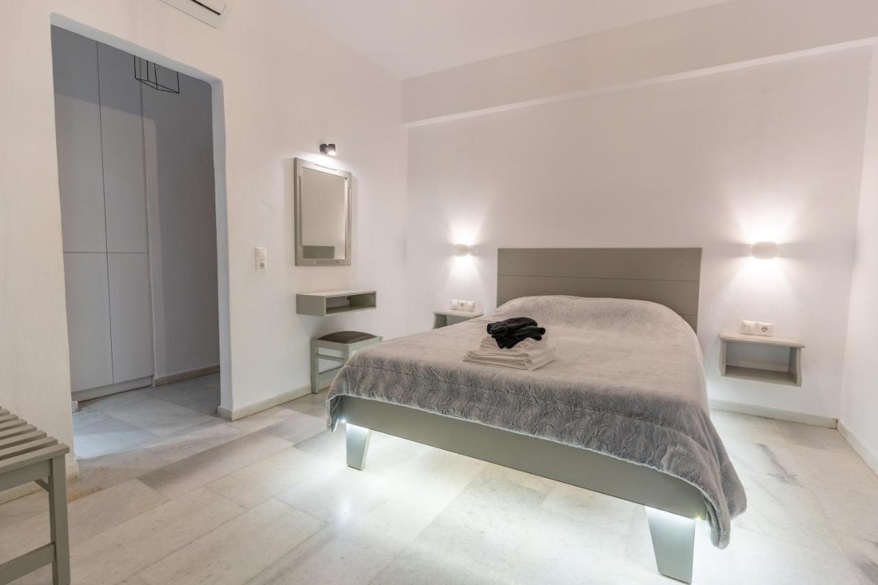 Alpha Naxos - Adults Only *